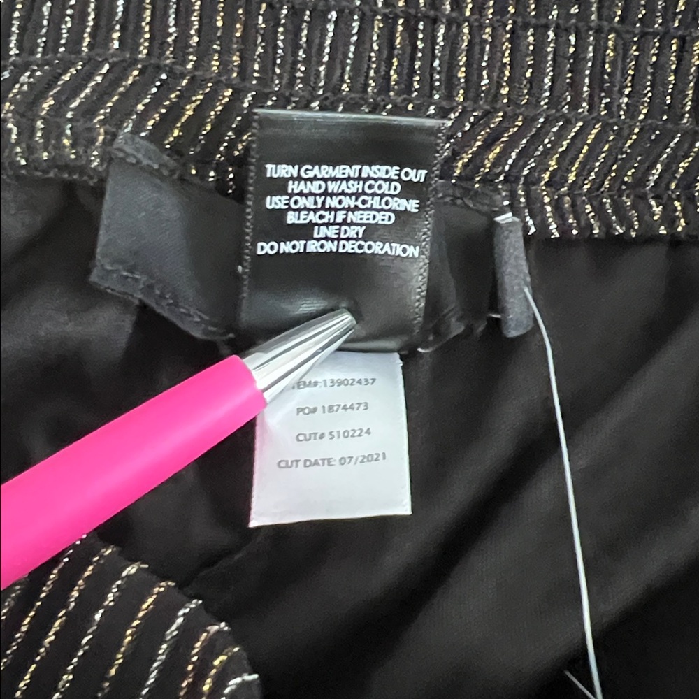 Torrid Black Wide Leg Pants with Silver & Gold PinStripes - Size 1X (14/16) NWT - Picture 9 of 11